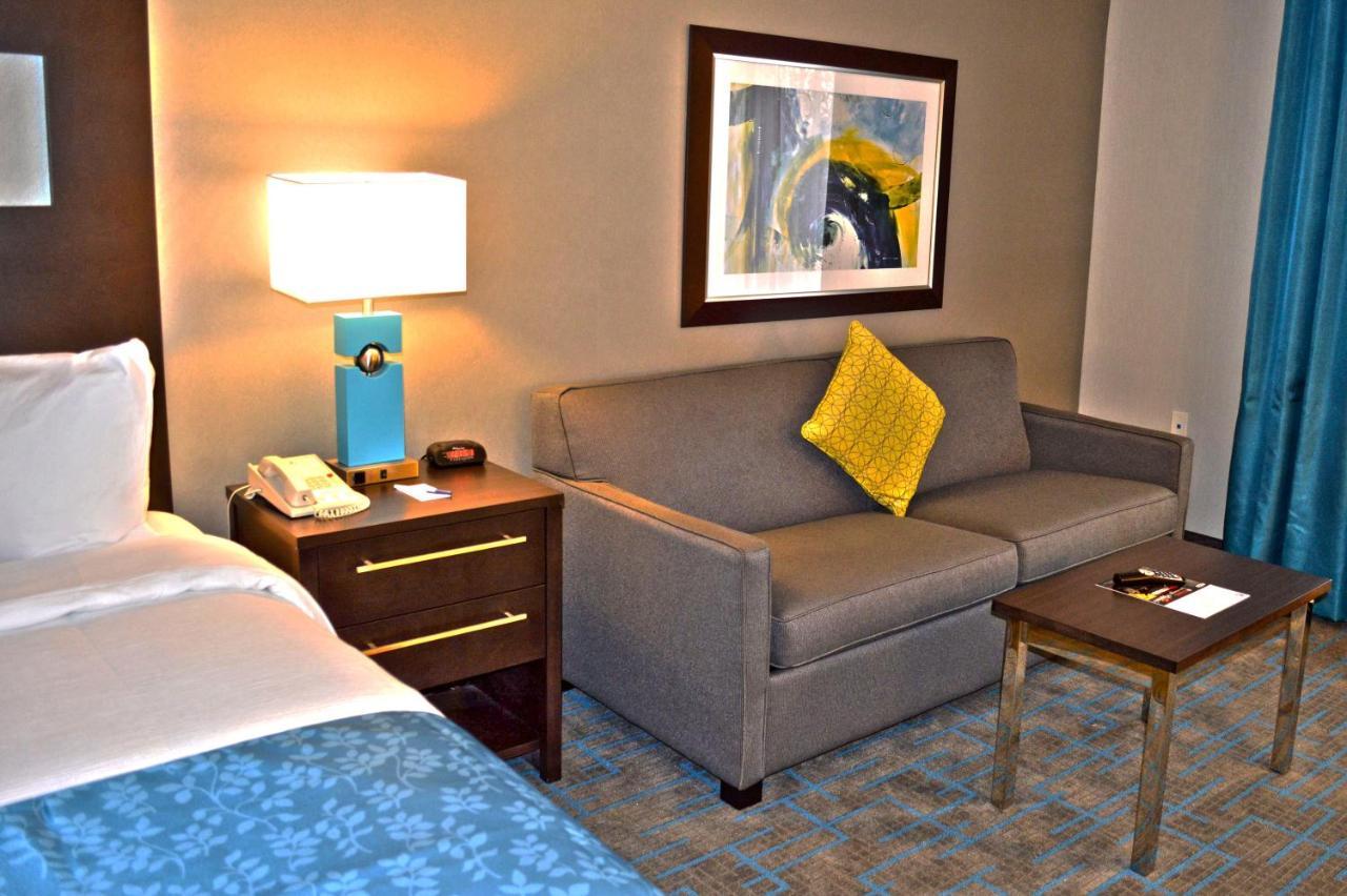 Holiday Inn & Suites Syracuse Airport - Liverpool By Ihg Exteriör bild