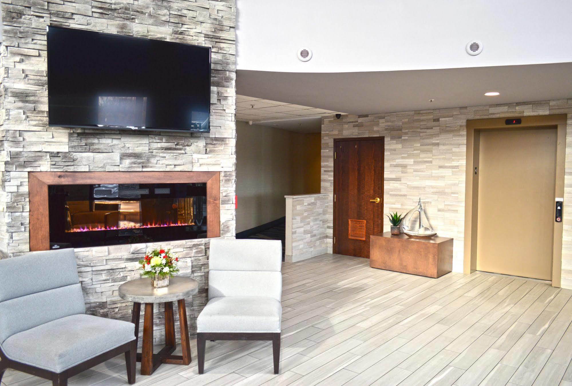 Holiday Inn & Suites Syracuse Airport - Liverpool By Ihg Exteriör bild